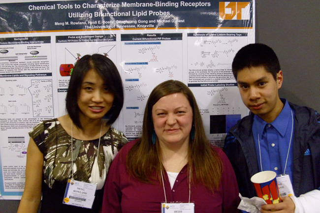 Meng, Heidi and Chi-Linh pose at a group poster at the ACS meeting